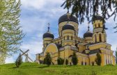 Descoperă care sunt cele mai frumoase mănăstiri din Republica Moldova